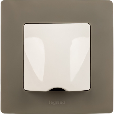 Legrand Etika Белый Вывод кабеля IP21